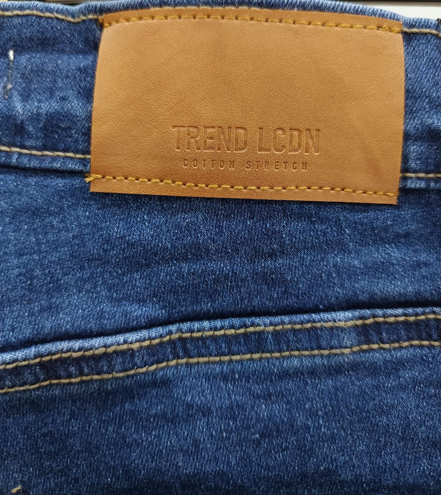 Pantalón vaquero de hombre slim fit algodón elástico LCDN - Imagen 4