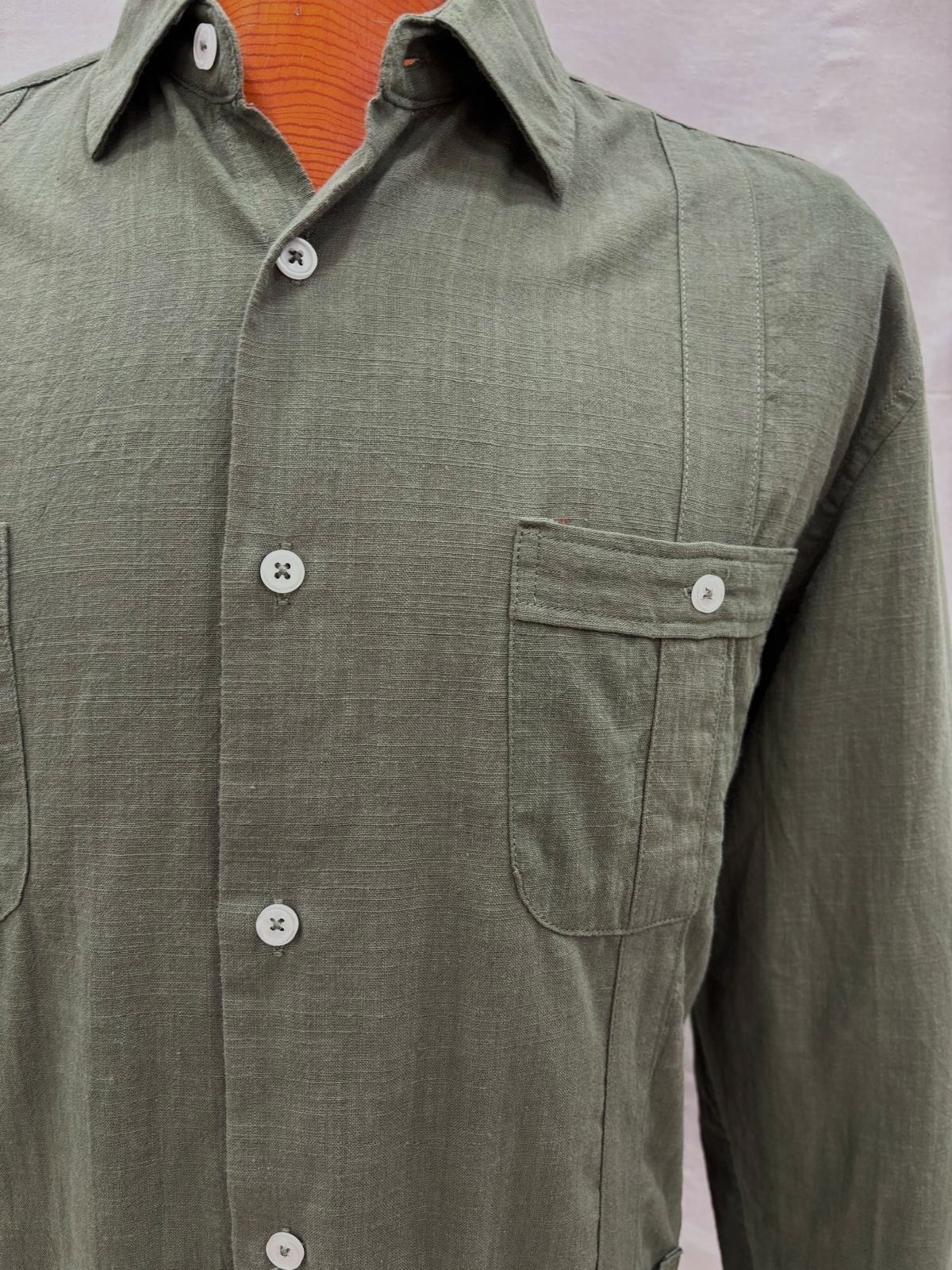 Camisa guayabera de algodón/lino verde hombre - Imagen 3