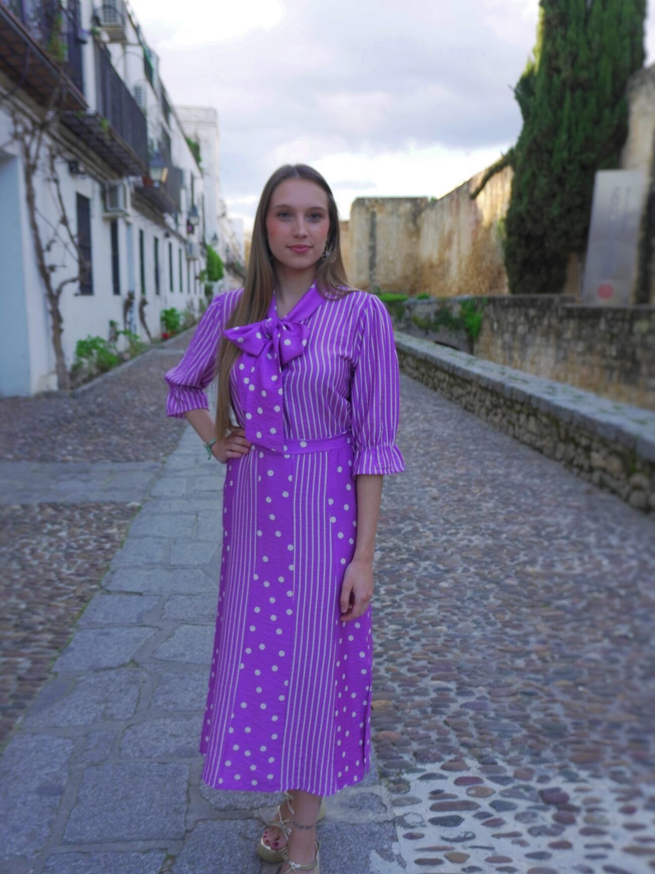 blusa estampada de rayas y lunares para mujer con lazada