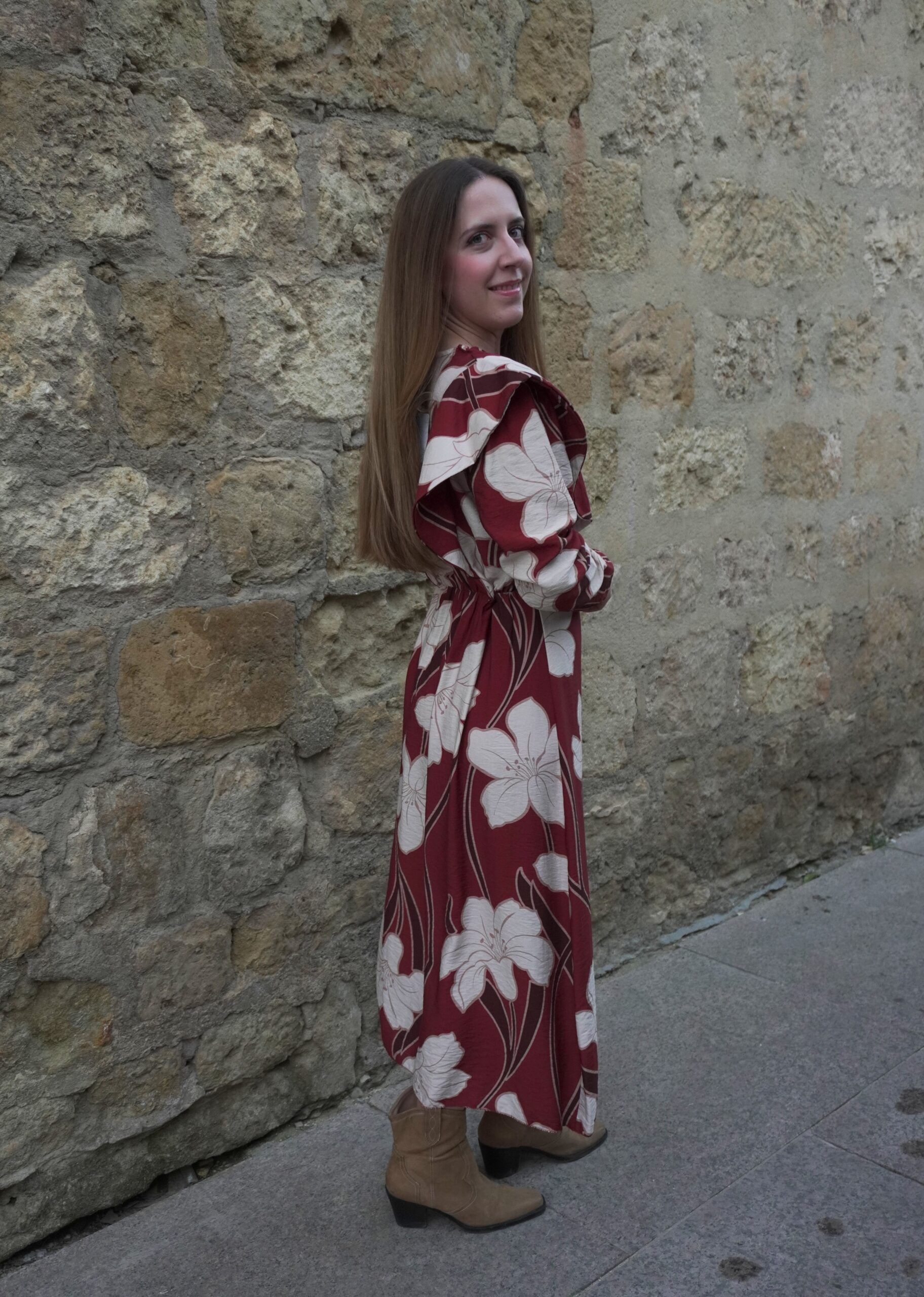 Vestido midi estampado floral con capa para mujer - Imagen 2