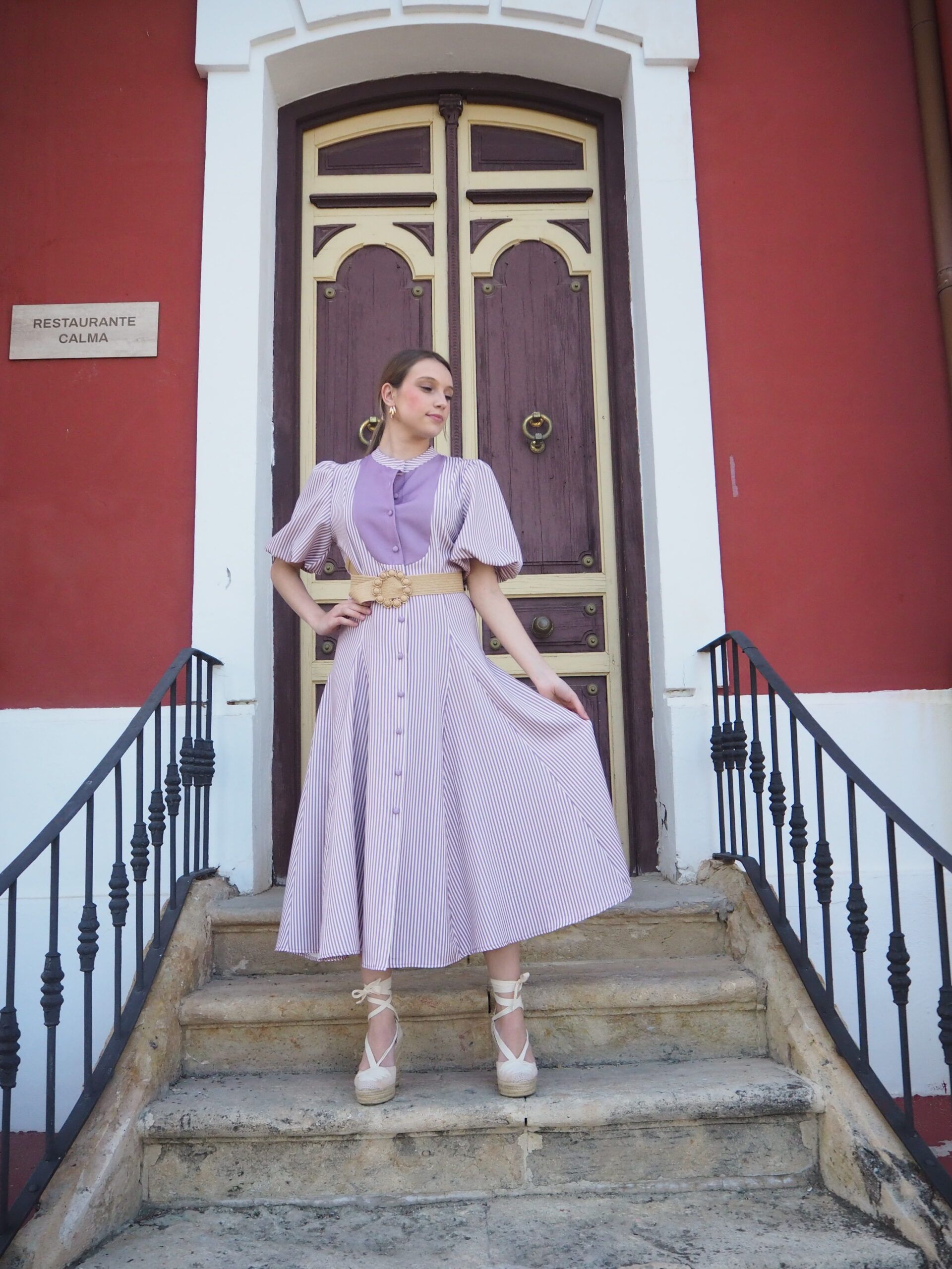 Vestido de rayas midi con pechera y falda vuelo mujer