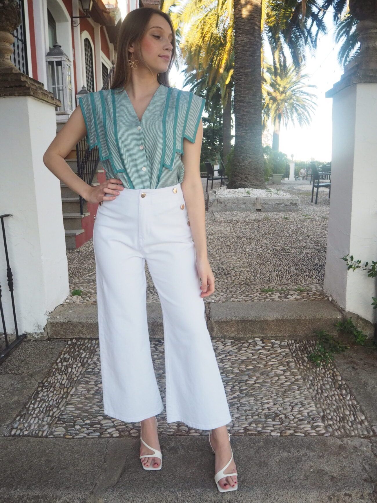 Pantalón vaquero blanco de mujer tiro alto y pierna recta