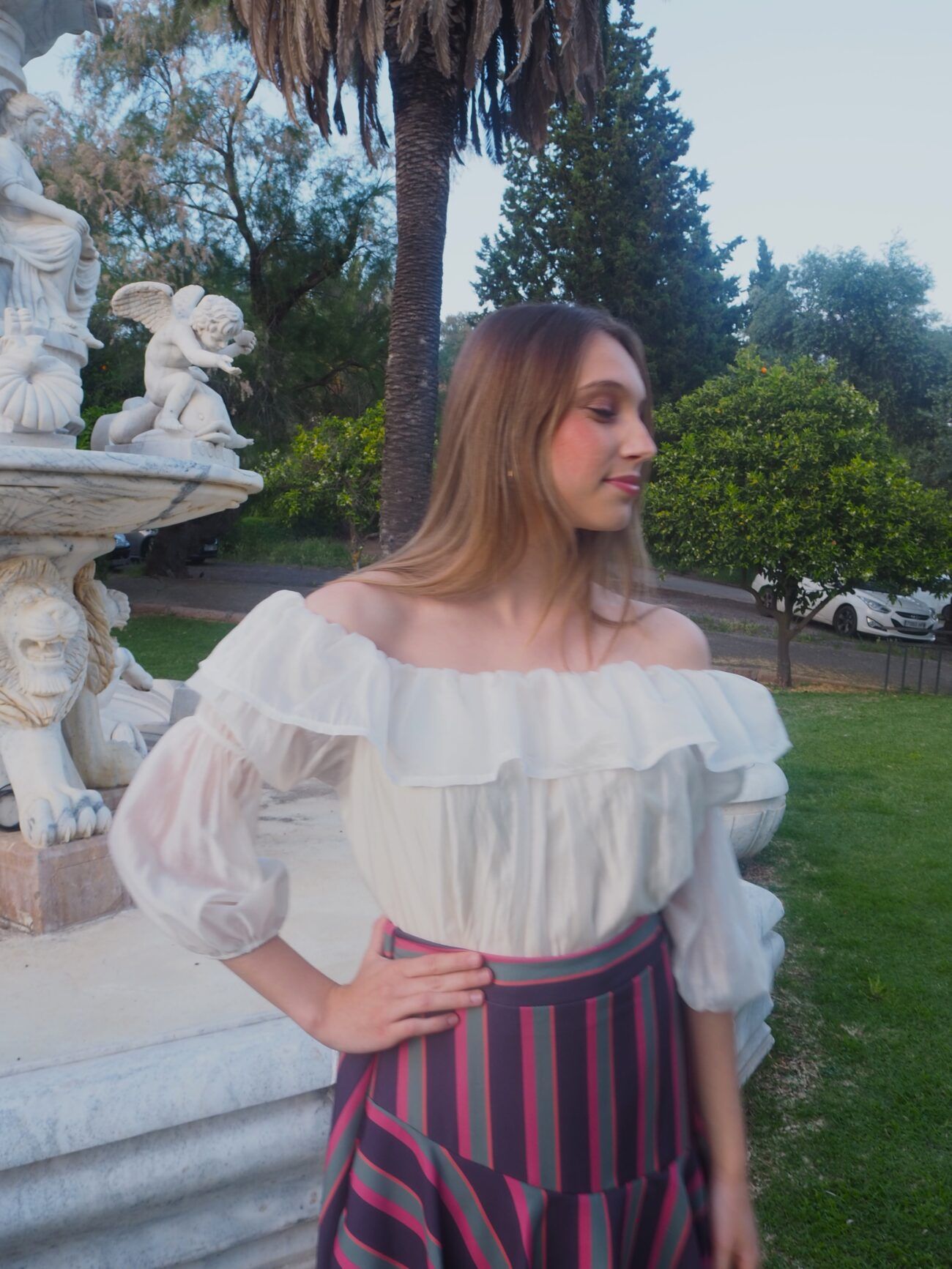 Blusa vaporosa mujer escote barco con volantito