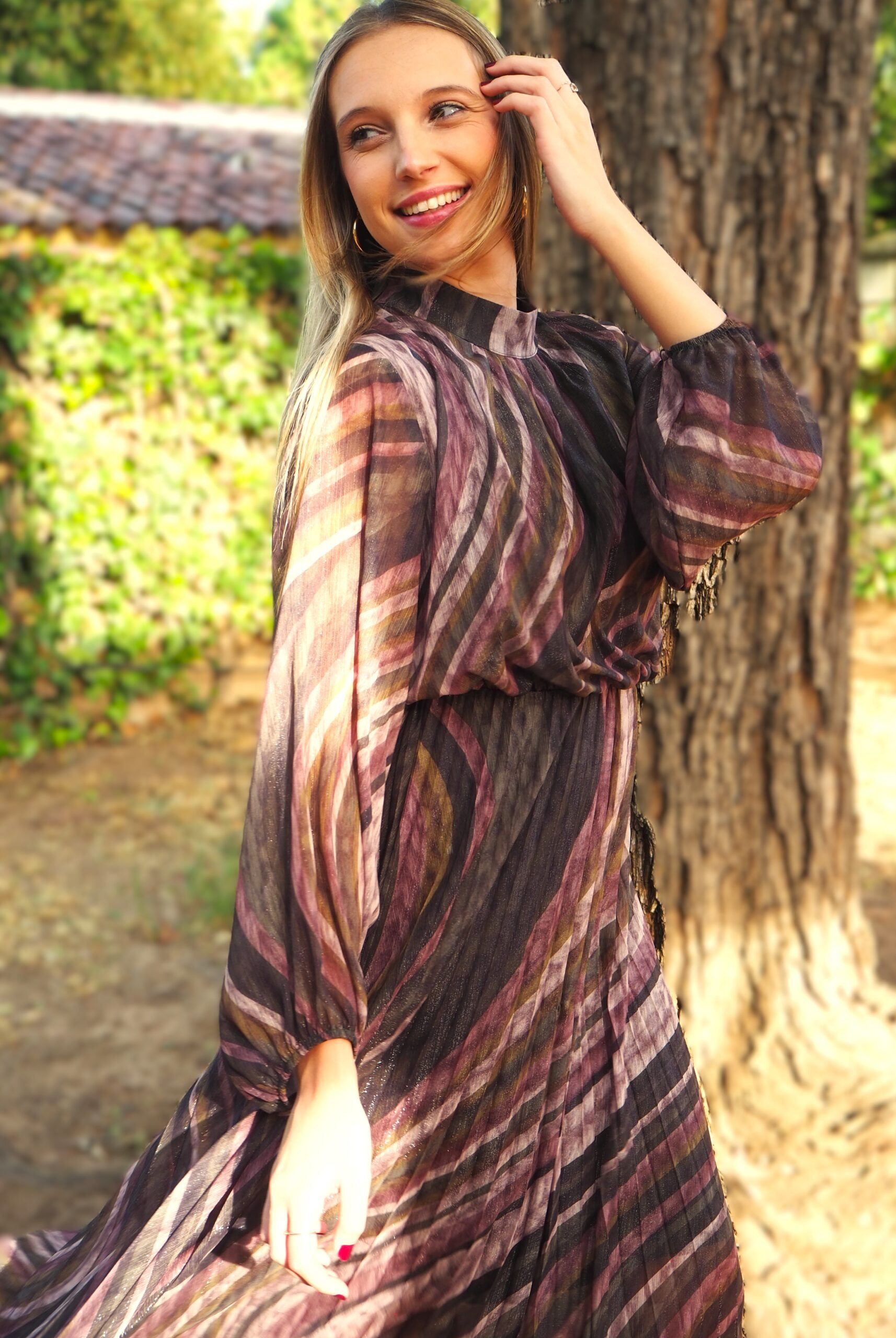 Vestido gasa mujer midi plisado con hilo dorado - Imagen 5