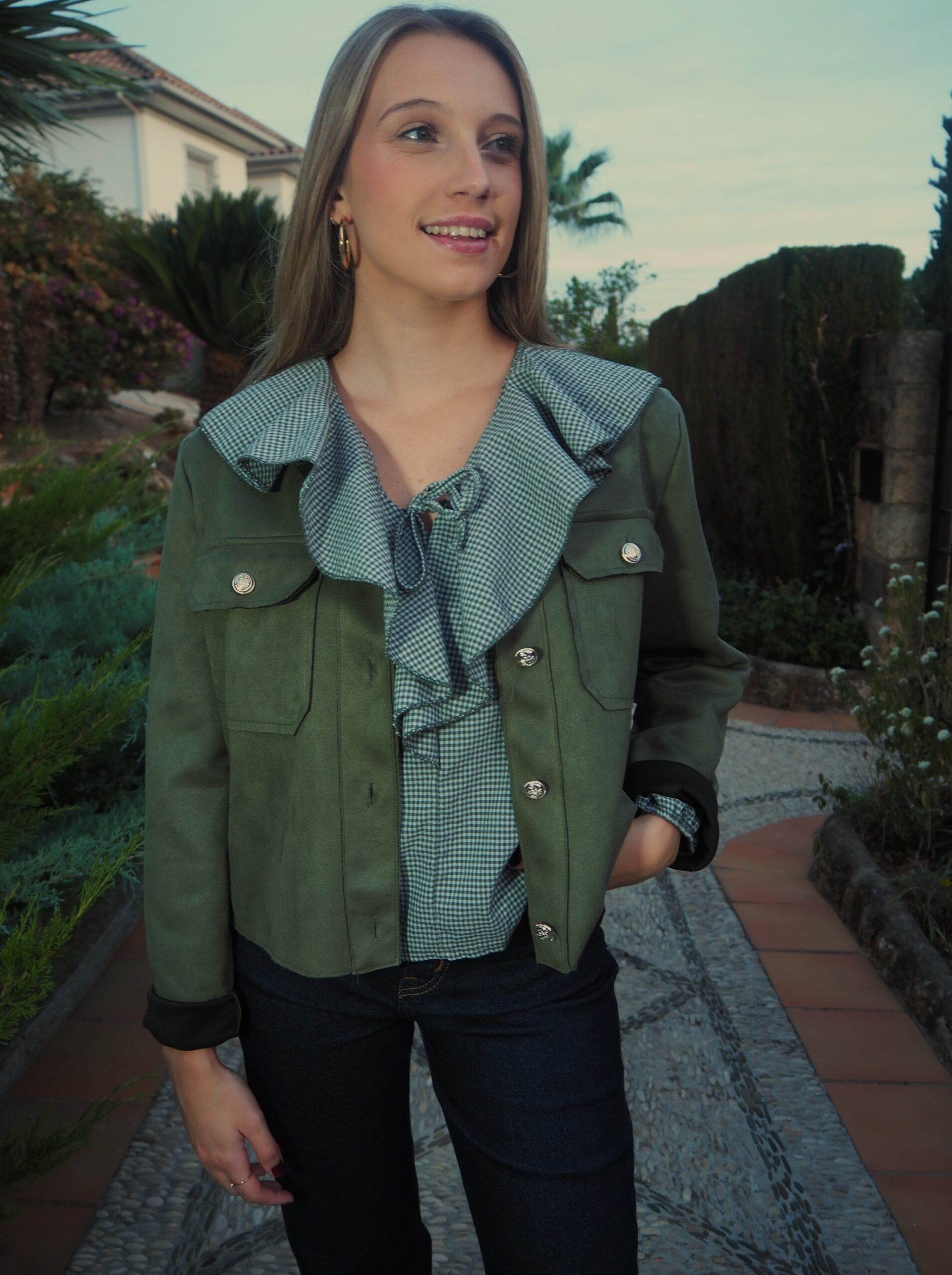 Chaqueta ante mujer corte recto con botones metálicos - Imagen 2