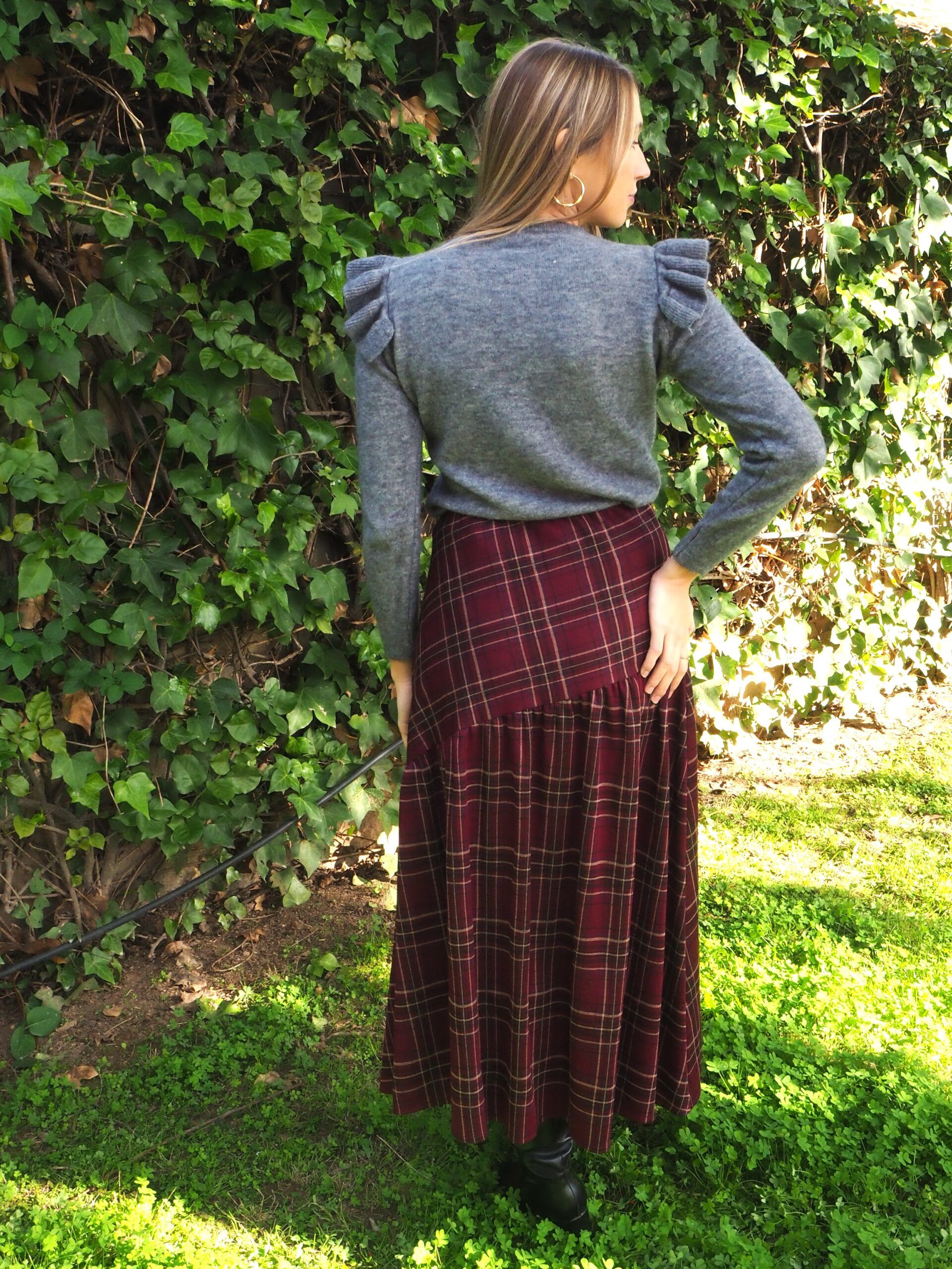 Falda midi cuadro escoces corte cadera mujer - Imagen 5