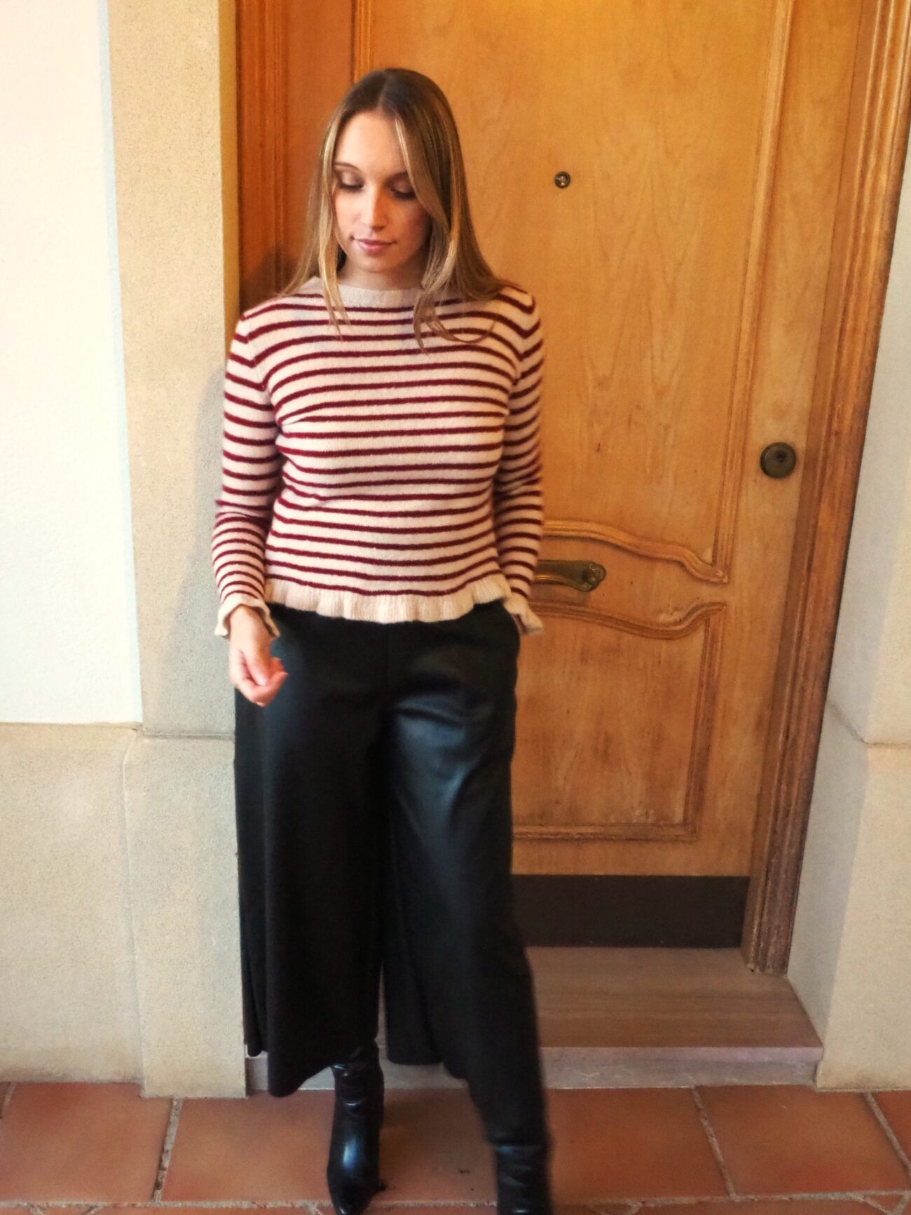 Pantalón culotte de polipiel negro para mujer