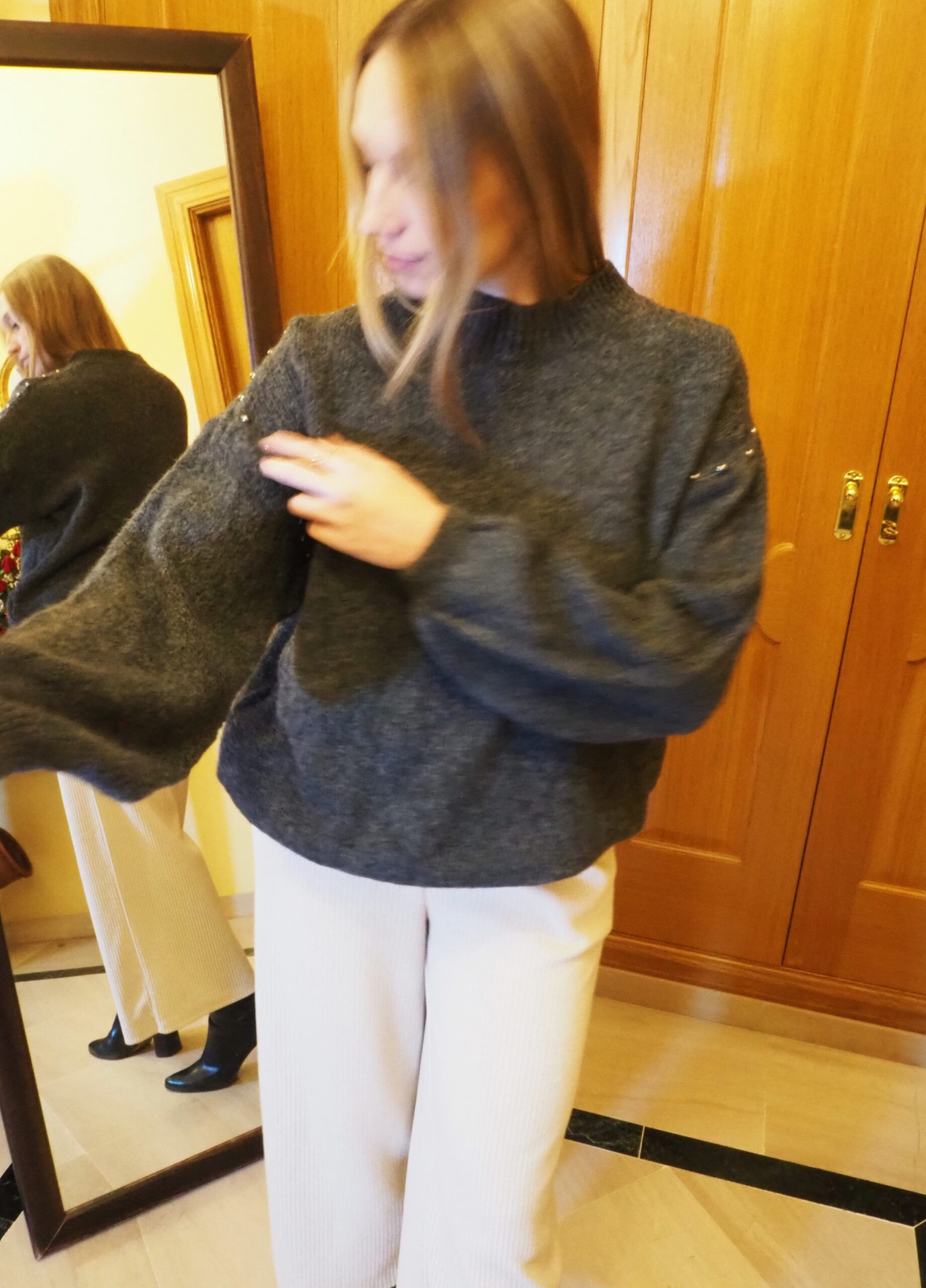 Jersey de punto gordito con tachuelas mujer - Imagen 3