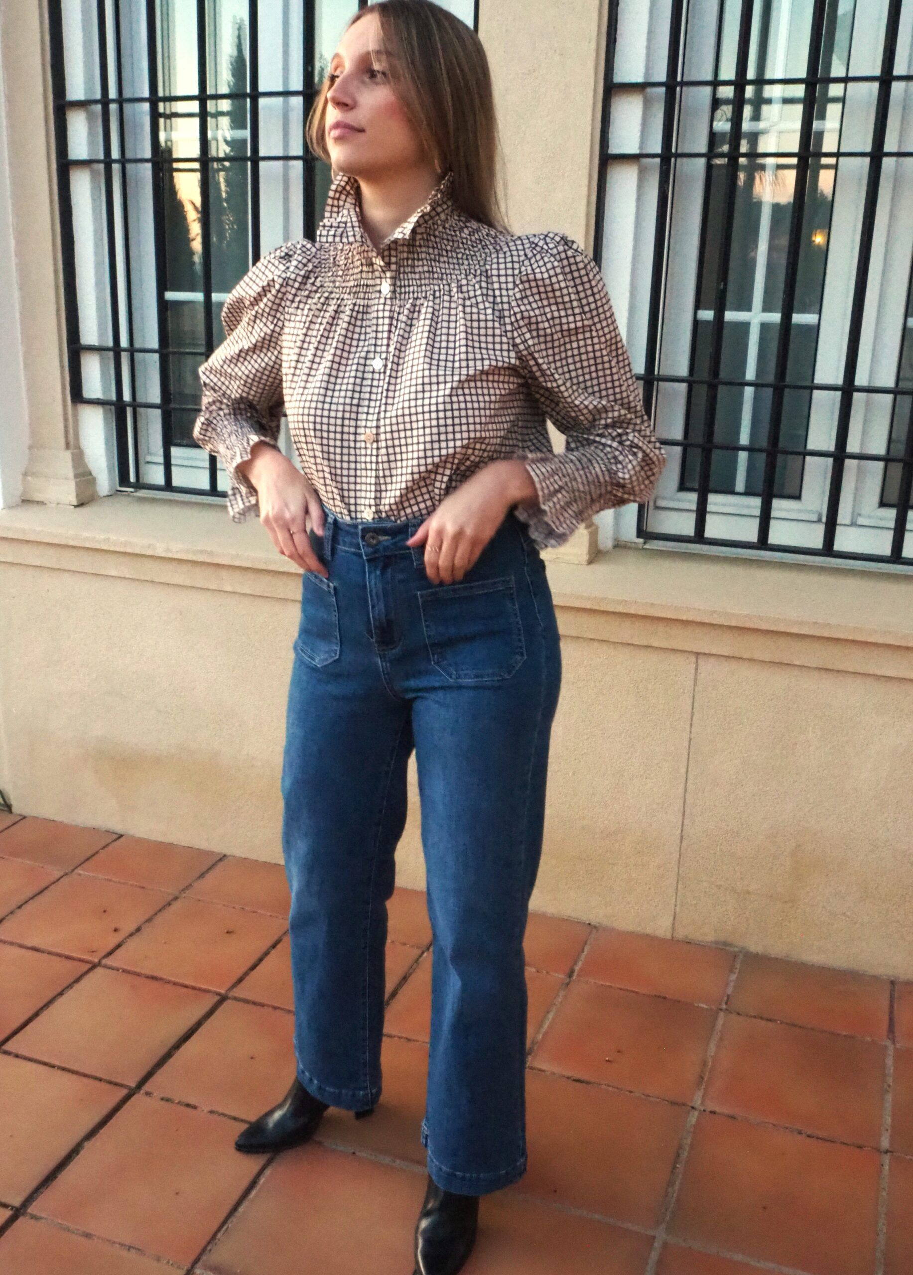 Pantalón vaquero elástico recto de tiro de alto