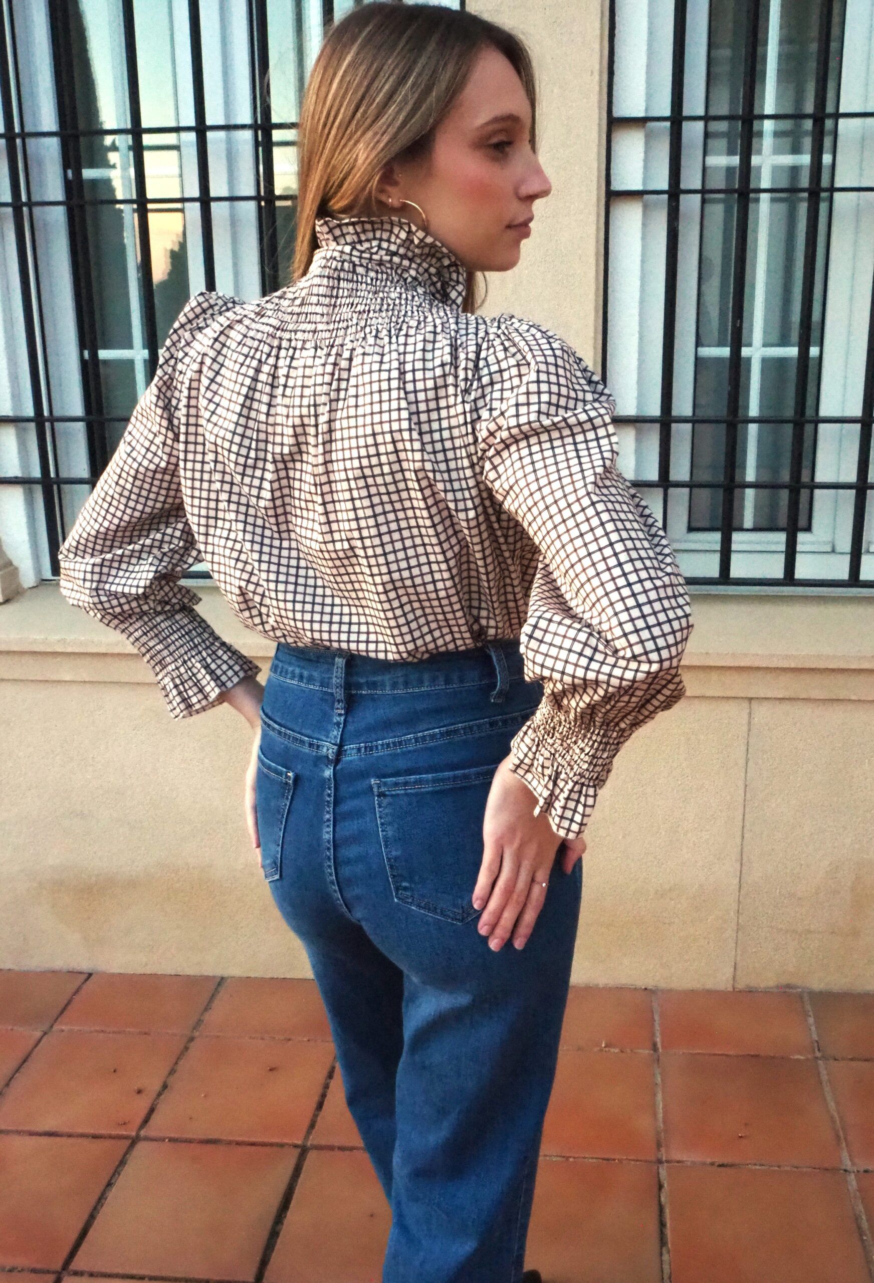 Pantalón vaquero elástico recto de tiro de alto - Imagen 2