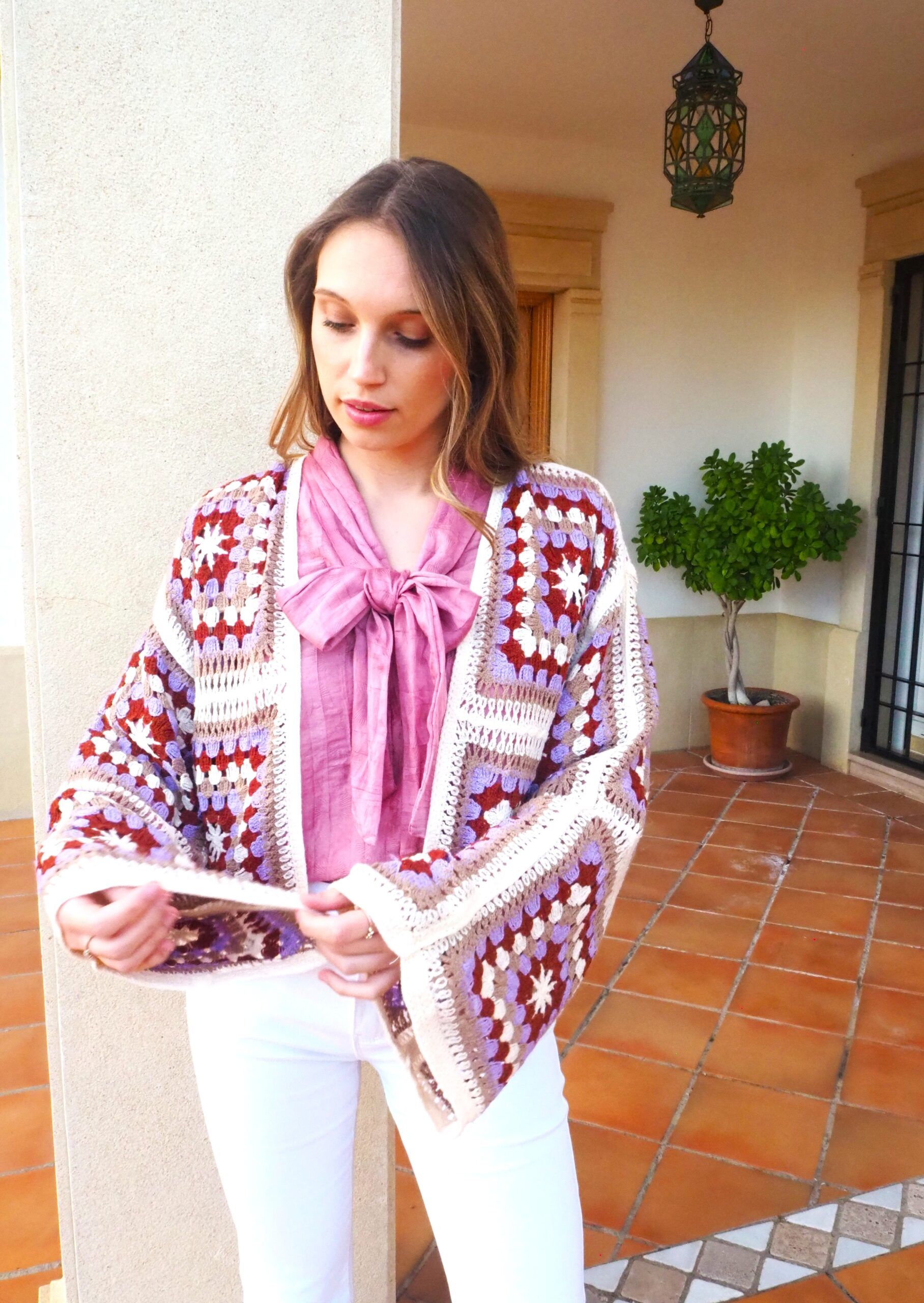 Chaqueta croché estilo boho mujer