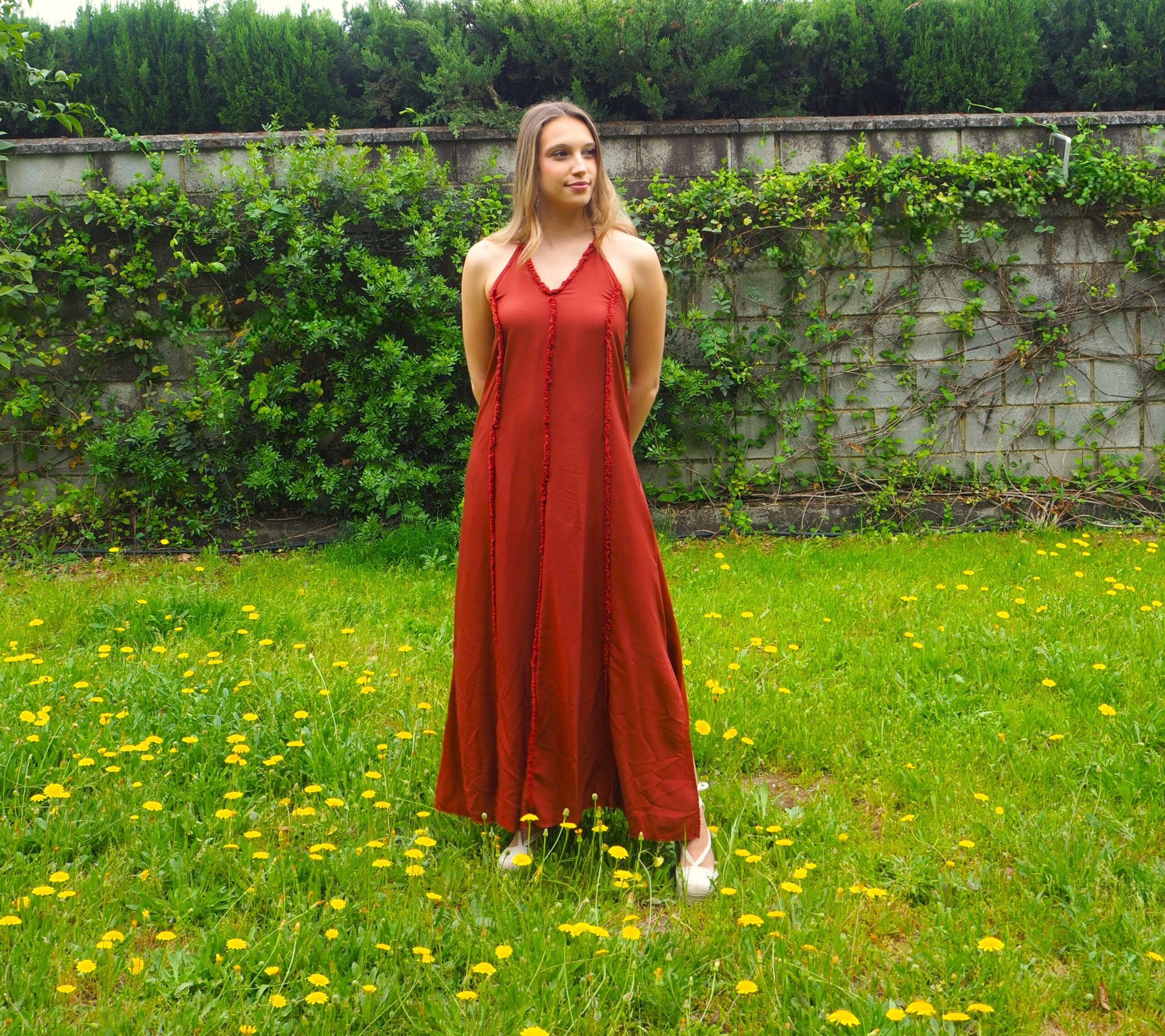 Vestido midi cuello halter atado y espalda descubierta teja - Imagen 10