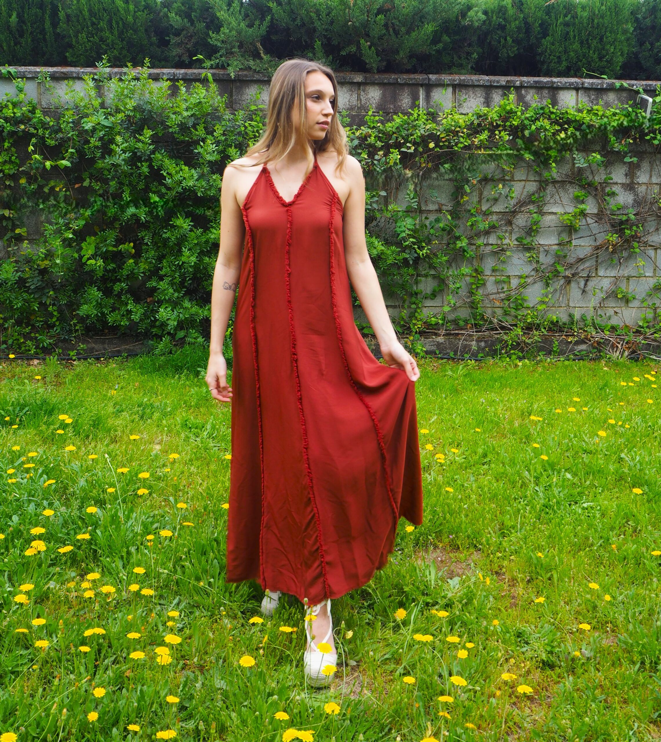 Vestido midi cuello halter atado y espalda descubierta teja - Imagen 9