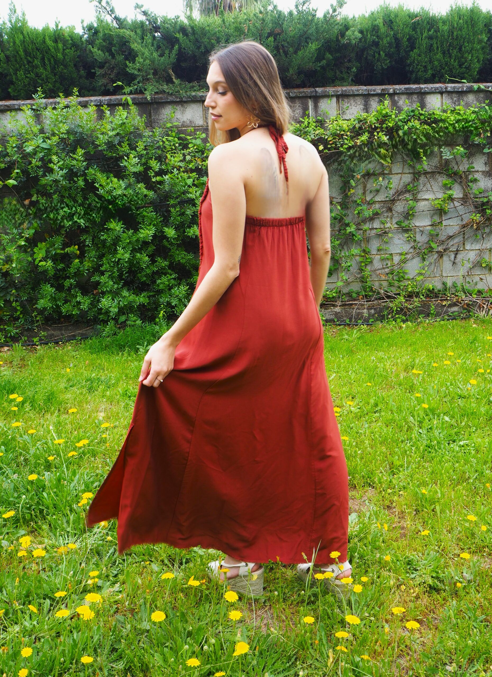 Vestido midi cuello halter atado y espalda descubierta teja - Imagen 3