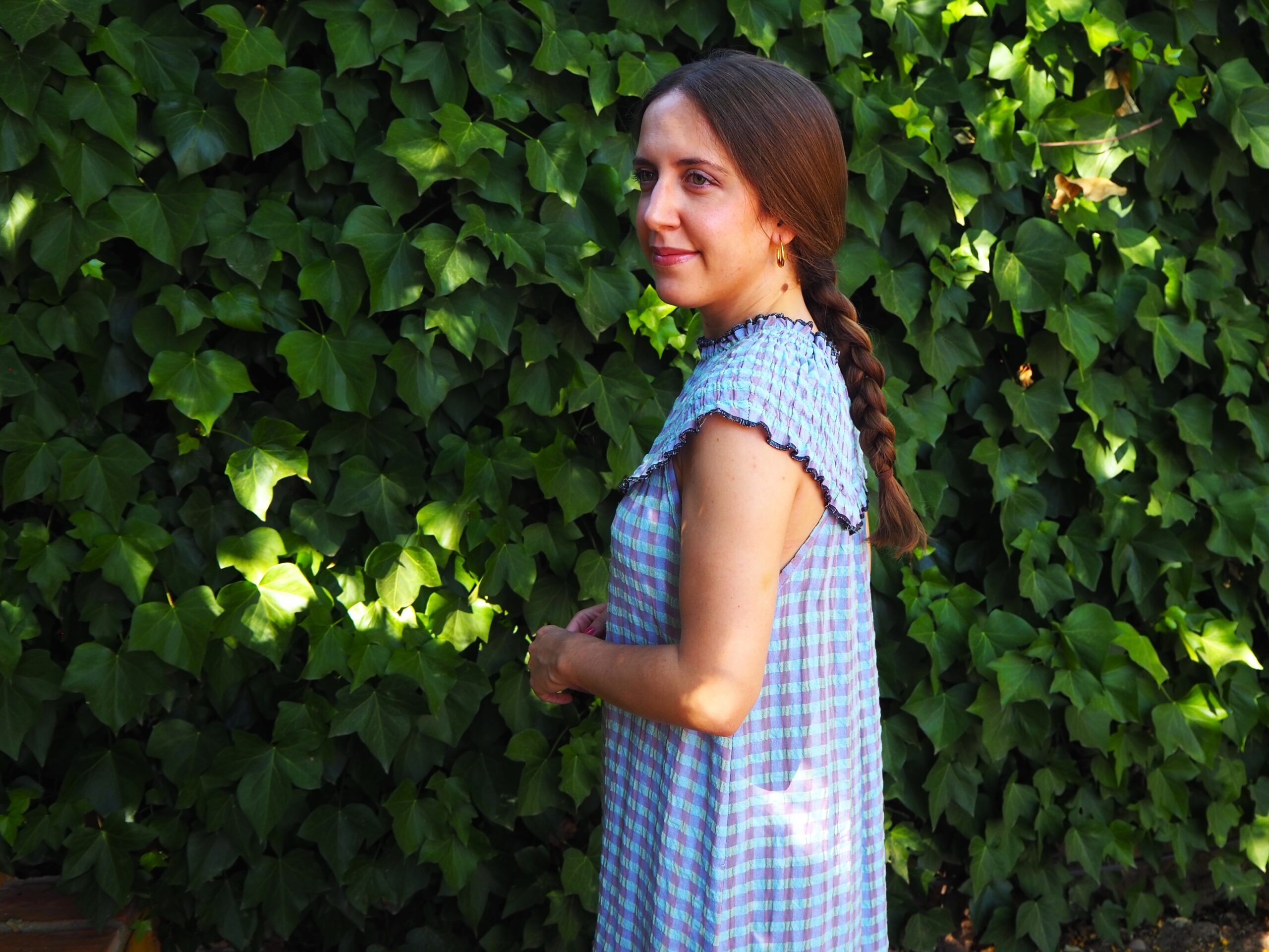 Vestido largo vichy de algodón con pechera elástica azul - Imagen 5