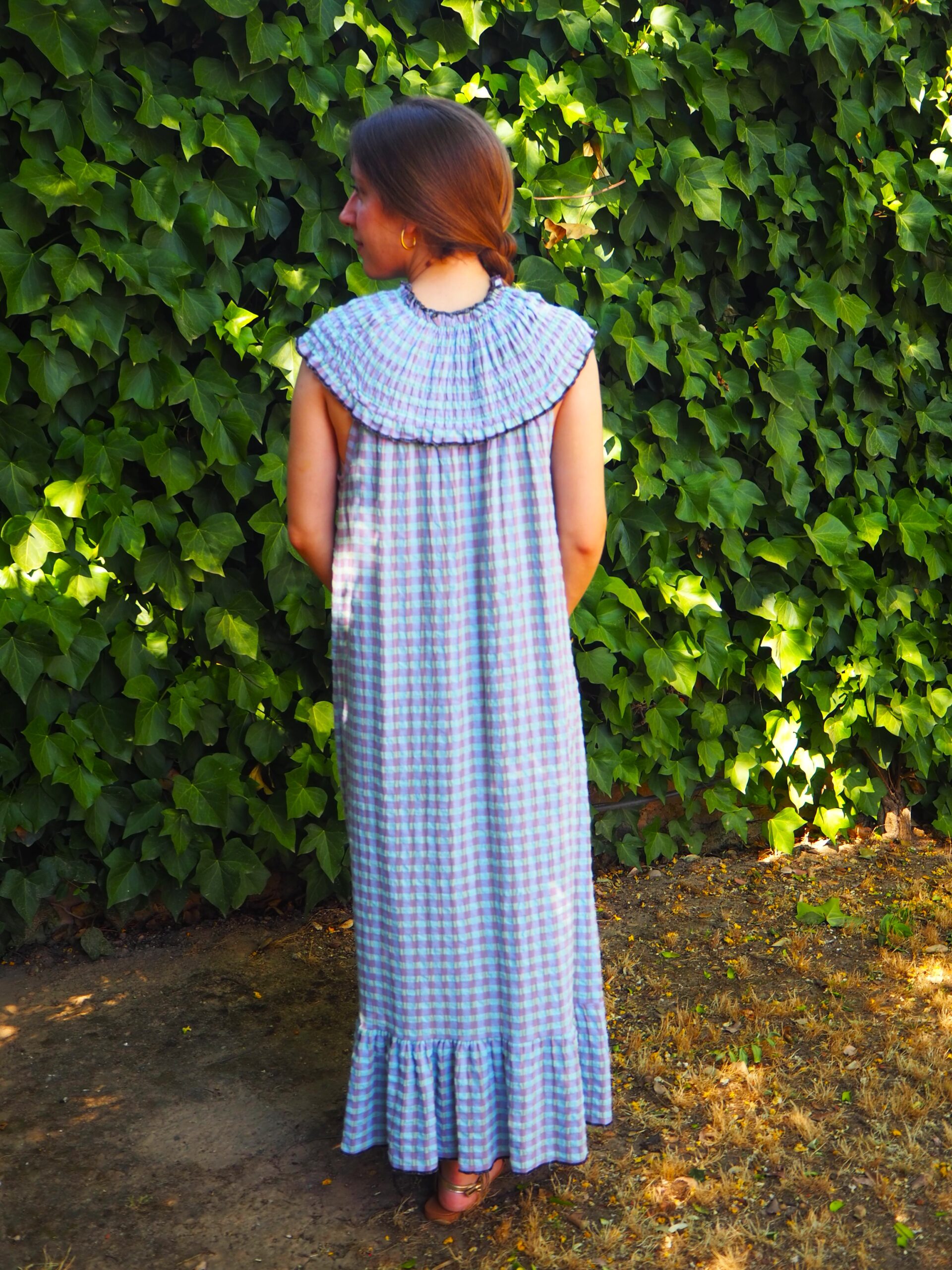 Vestido largo vichy de algodón con pechera elástica azul - Imagen 3