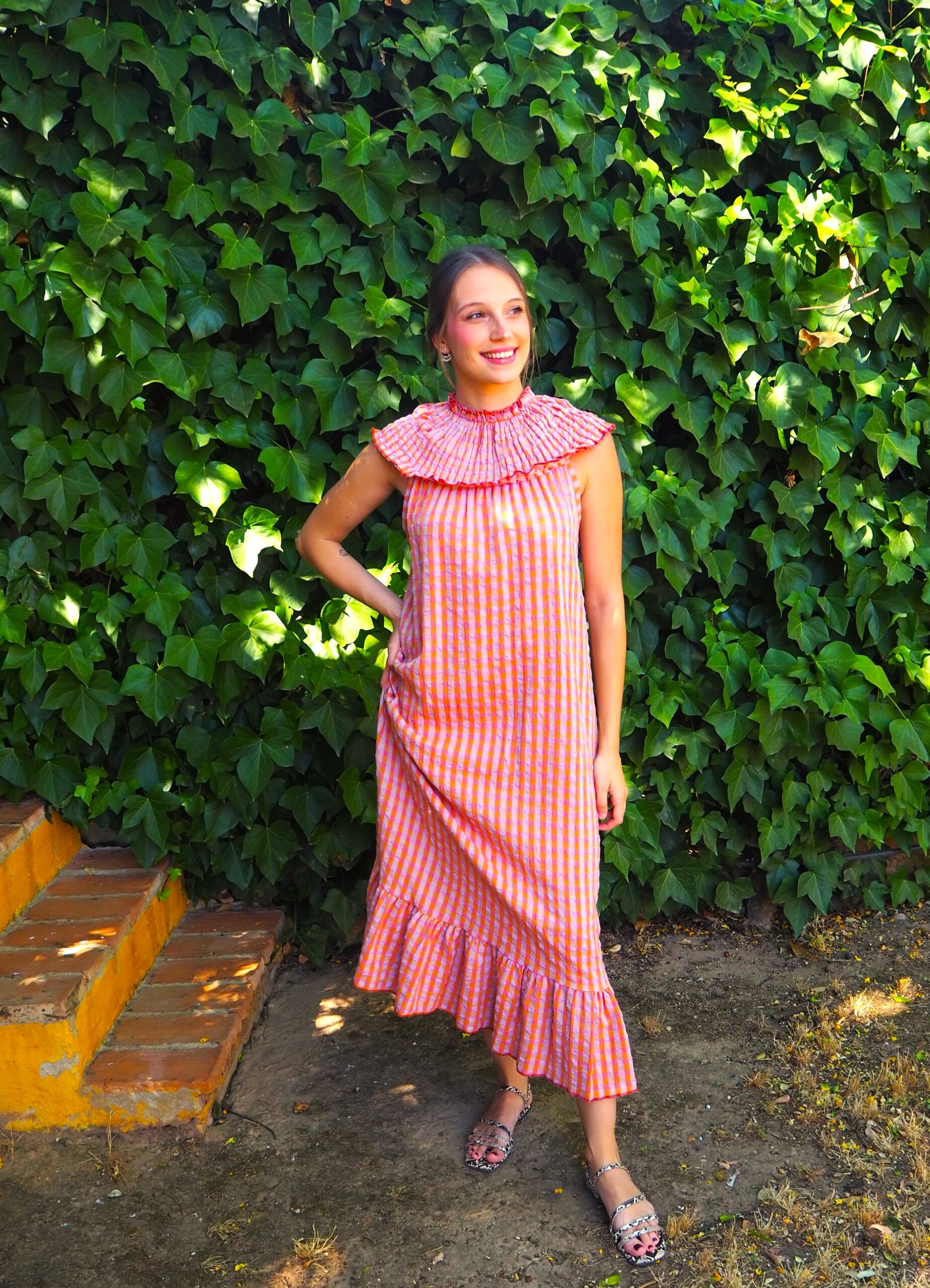 Vestido largo vichy de algodón con pechera elástica naranja - Imagen 6