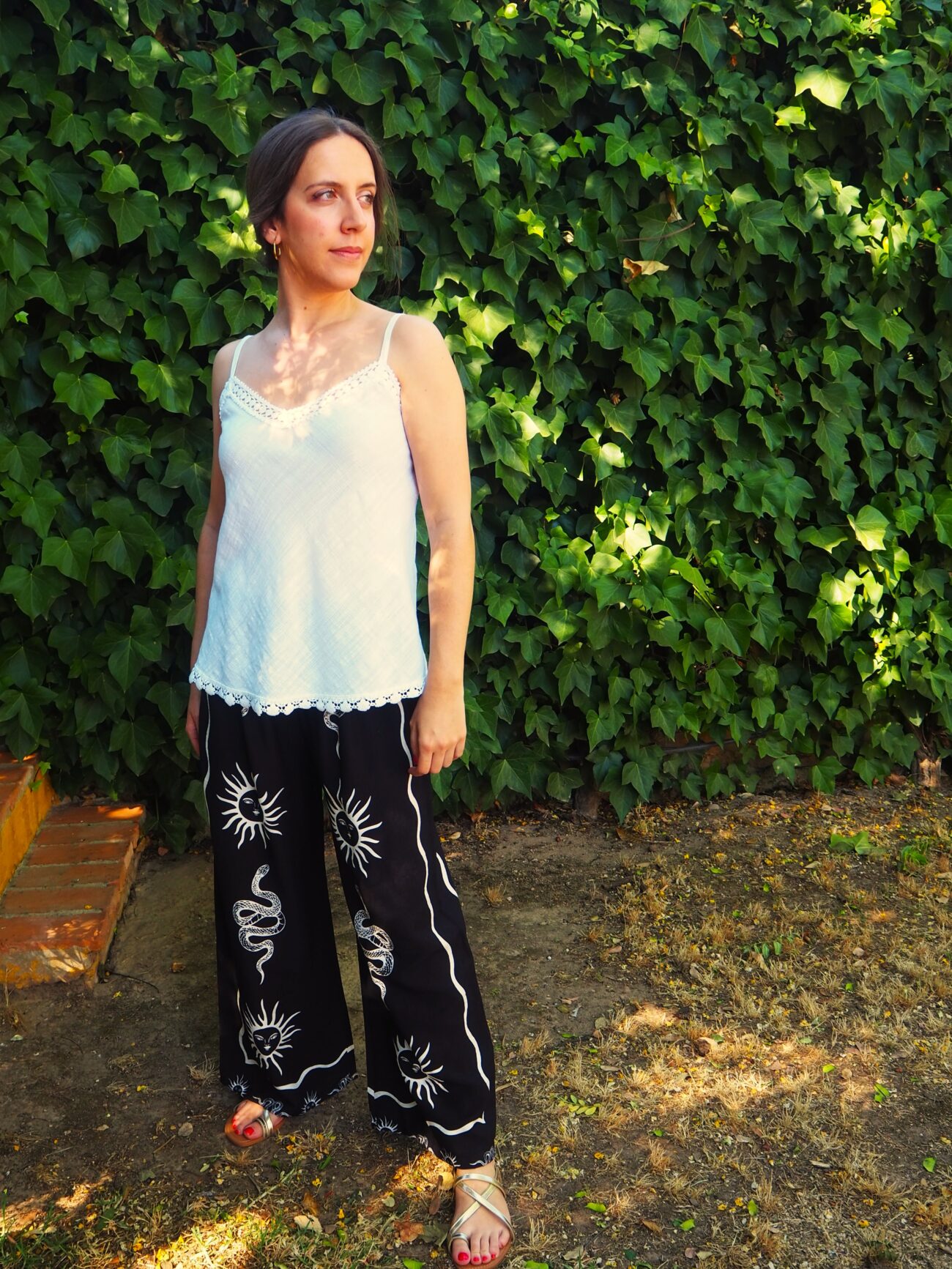 Pantalon recto de tiro alto venus negro