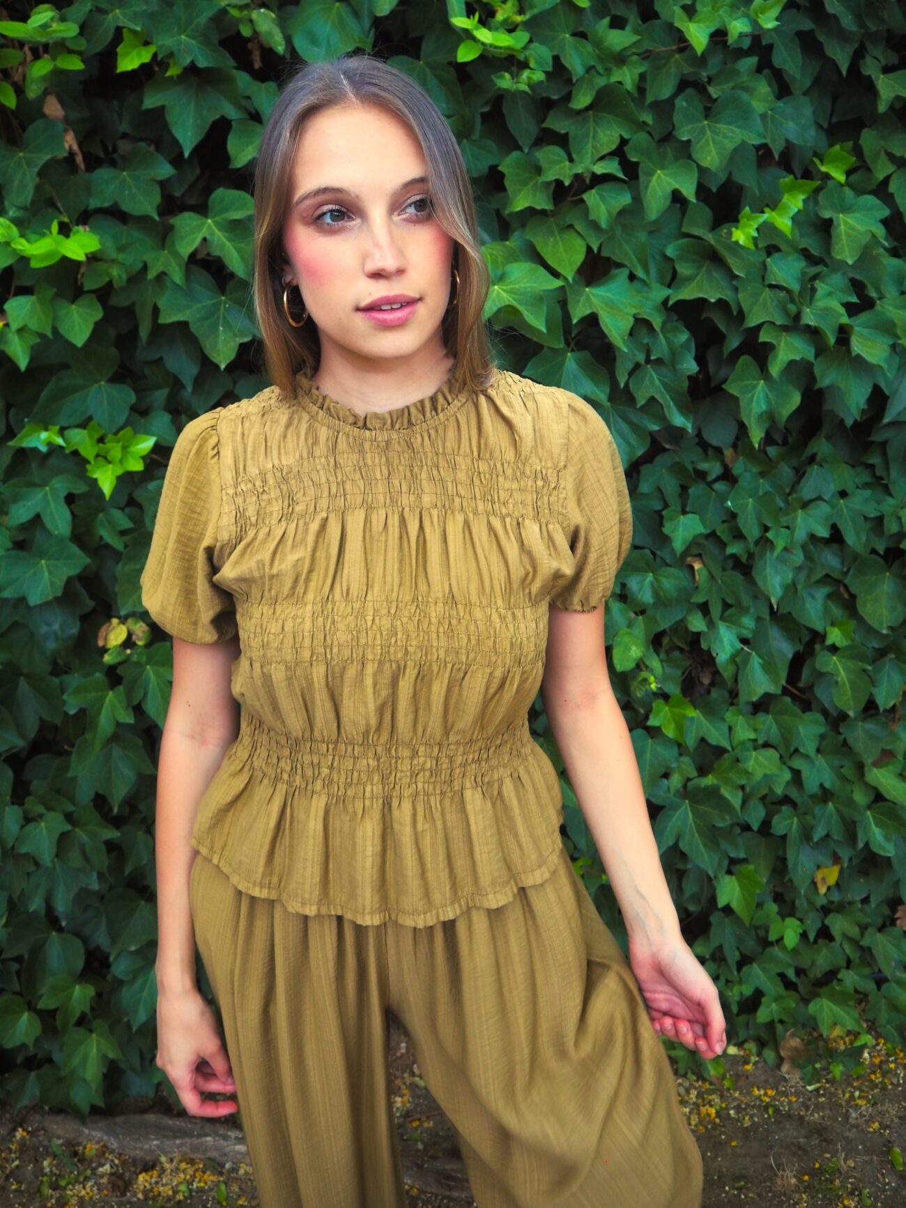 Blusa nido de abeja elástico de manga corta