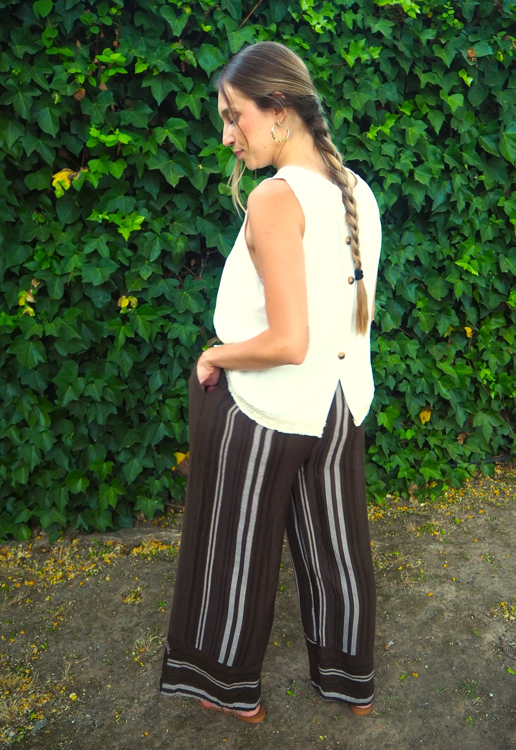 Pantalón largo de rayas de tiro alto con cinturilla elástica marrón - Imagen 2