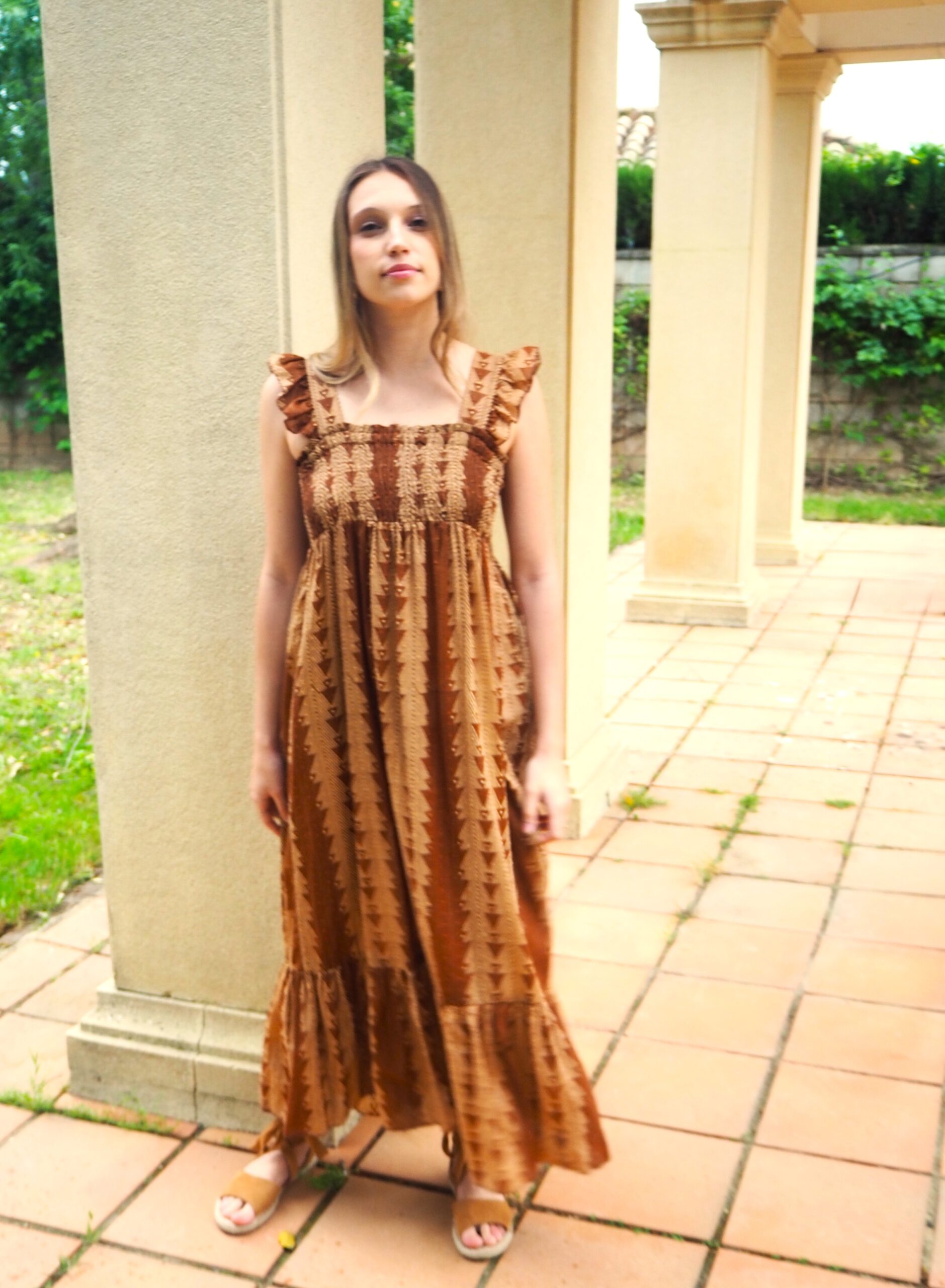 Vestido midi de tirantes etnico
