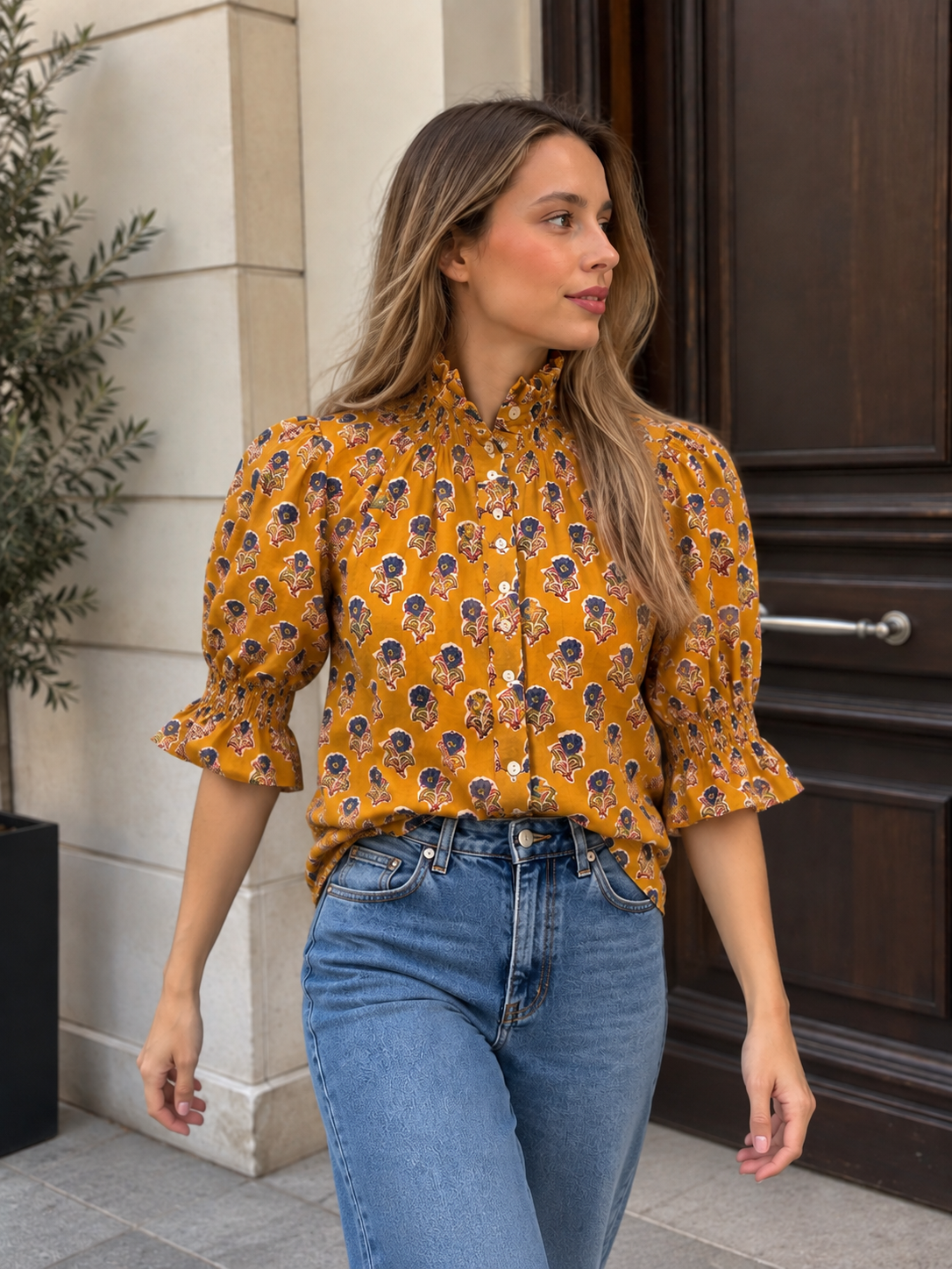 Blusa algodón estampado indio manga corta abullonada amarilla